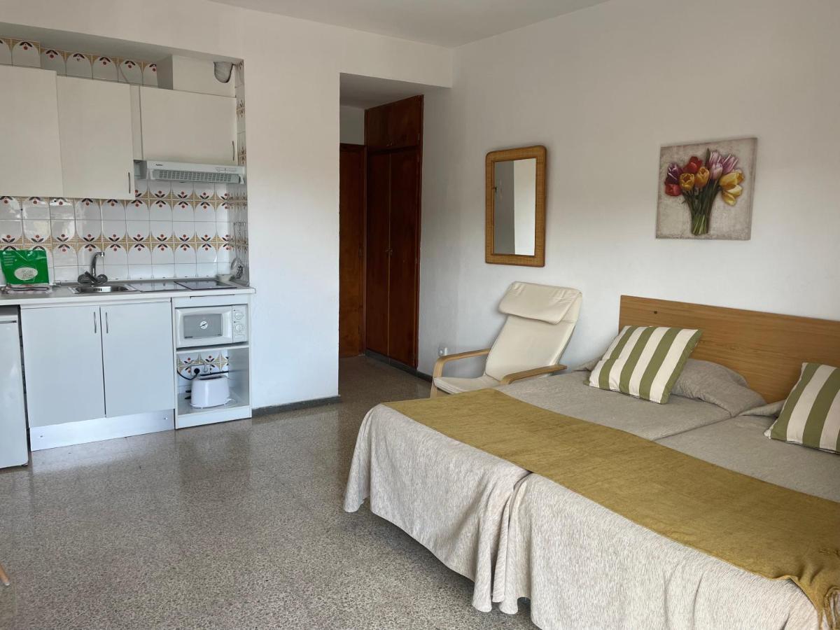 Apartamentos El Sol Tossa de Mar Esterno foto