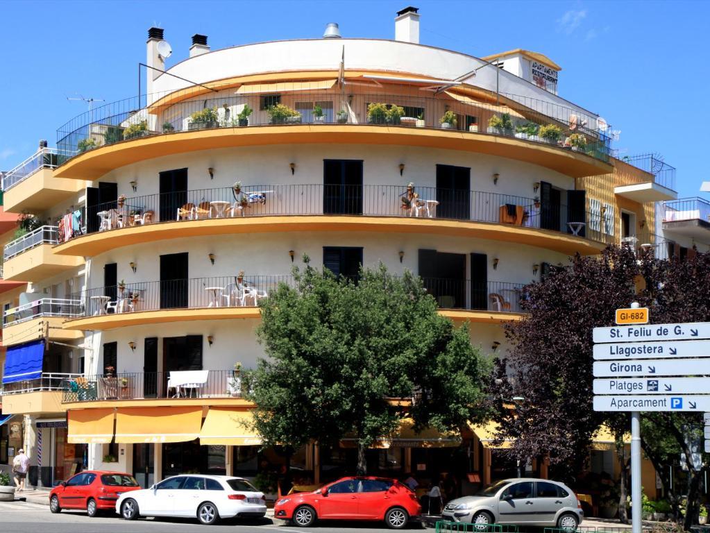 Apartamentos El Sol Tossa de Mar Esterno foto