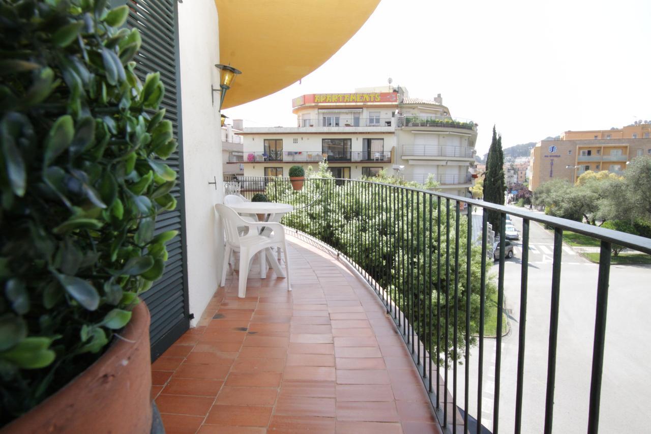 Apartamentos El Sol Tossa de Mar Esterno foto